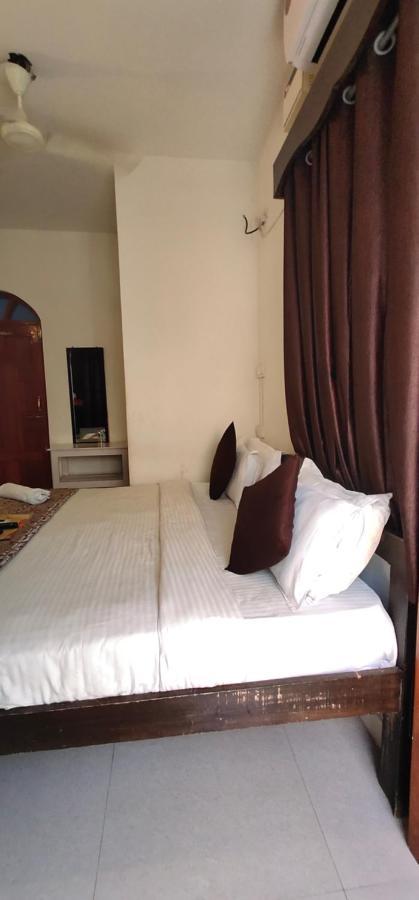 Rj14 Accommodations At Baga Beach Luaran gambar