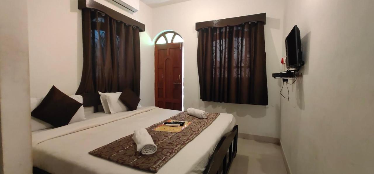 Rj14 Accommodations At Baga Beach Luaran gambar
