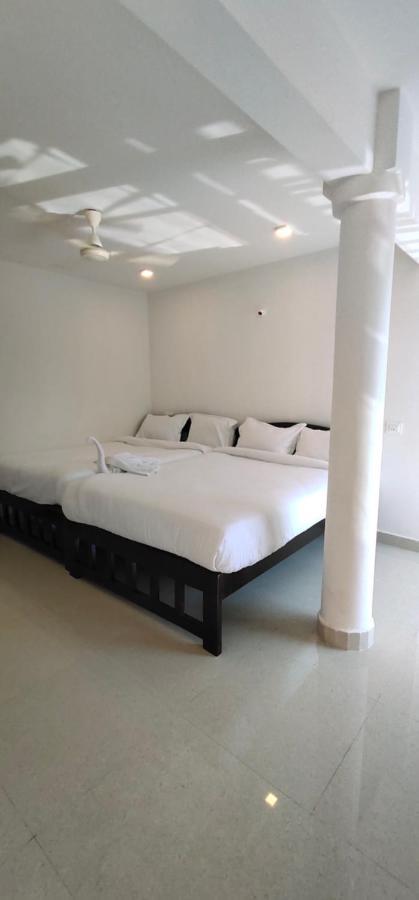Rj14 Accommodations At Baga Beach Luaran gambar