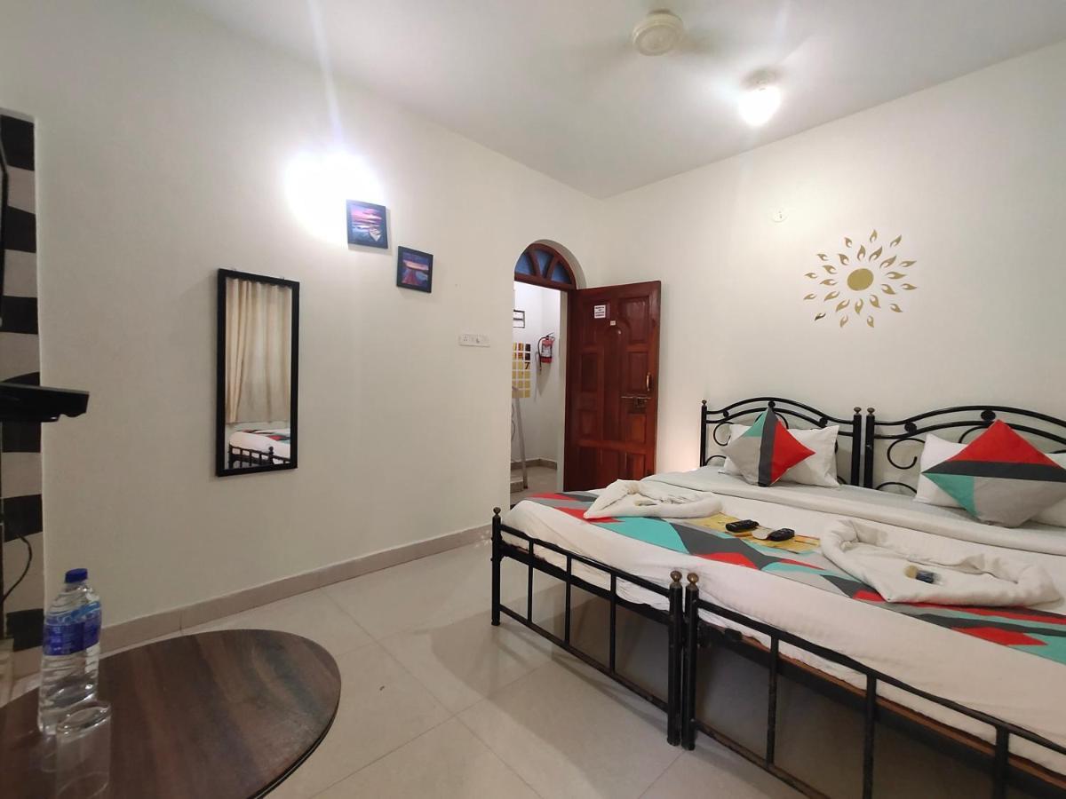Rj14 Accommodations At Baga Beach Luaran gambar