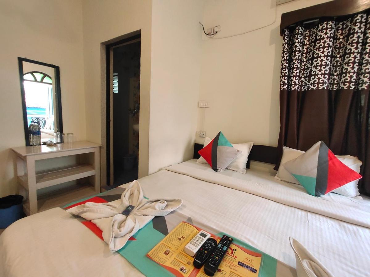 Rj14 Accommodations At Baga Beach Luaran gambar
