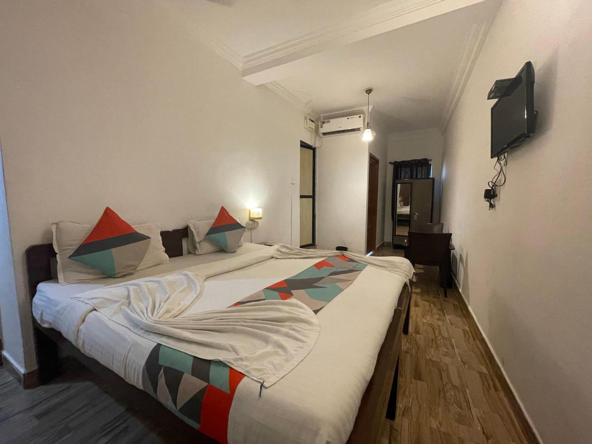Rj14 Accommodations At Baga Beach Luaran gambar