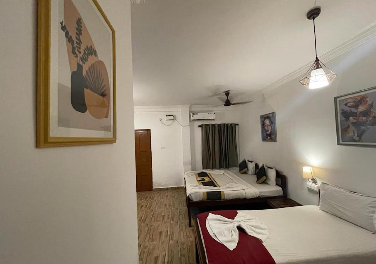 Rj14 Accommodations At Baga Beach Luaran gambar
