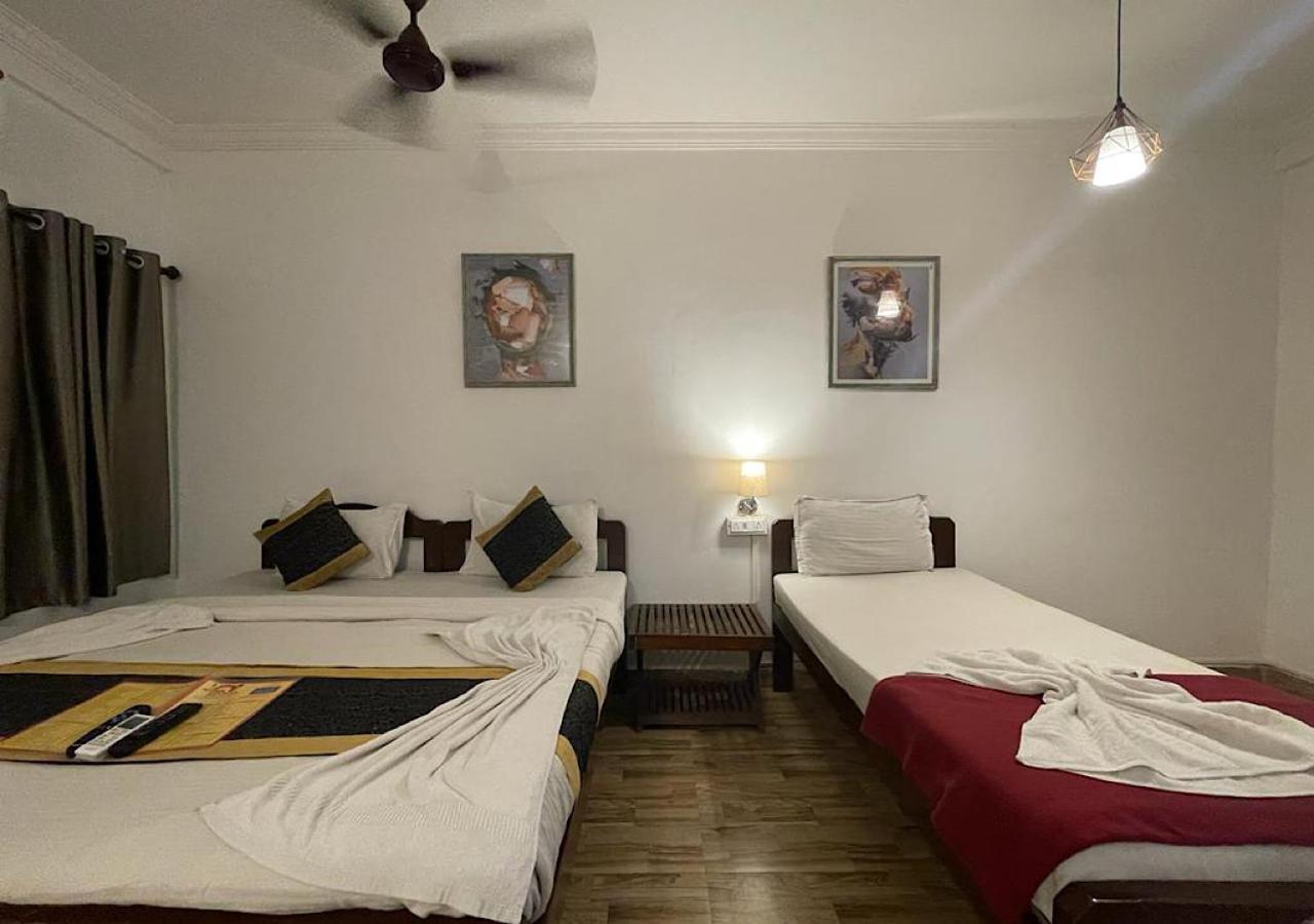 Rj14 Accommodations At Baga Beach Luaran gambar