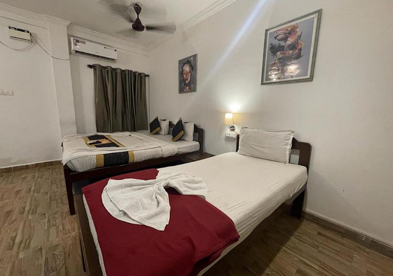 Rj14 Accommodations At Baga Beach Luaran gambar
